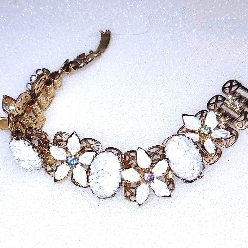 White Enamel Floral Vintage Goldtone Bracelet